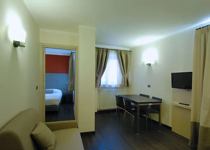 Bucaneve Szálloda