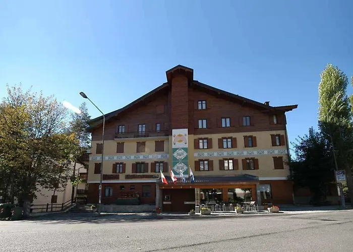 Szálloda Bucaneve