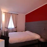 Otel Bucaneve 3*