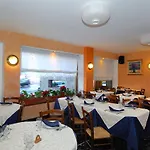 Bucaneve Hotel