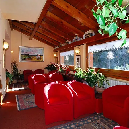 Bucaneve Hotel