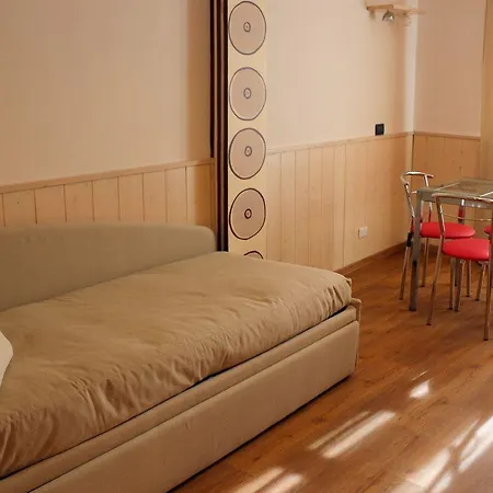 מלון Bucaneve בארדונקיה