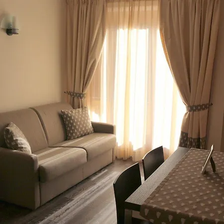 호텔 Bucaneve 바르도네키아