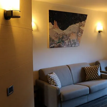 Hotel Bucaneve 3*