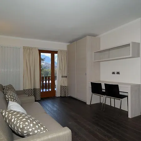 호텔 Bucaneve 바르도네키아