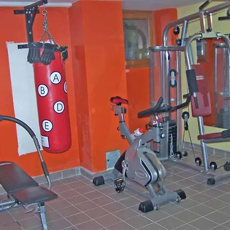 מלון Bucaneve 3*