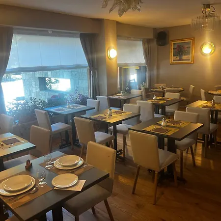 Bucaneve Hotel 3*