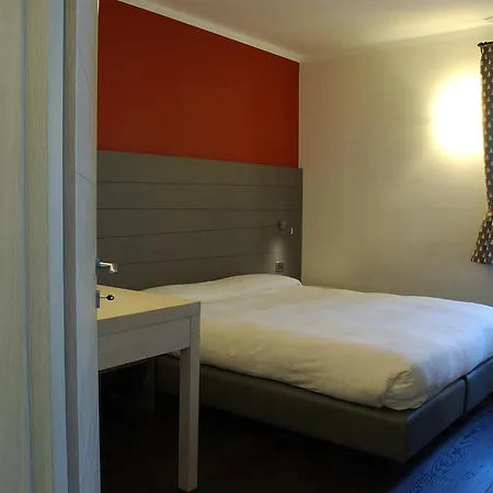 Hotel Bucaneve 3*