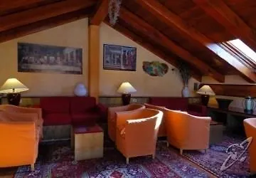 فندق Bucaneve 3*